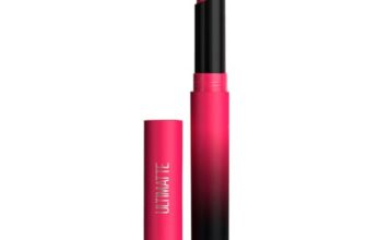 Maybelline New York Lipstick, Matte Finish, Bold Colour, Enriched With Jojoba Oil, Color Sensational Ultimattes, 399 More Magenta, 1.7 g