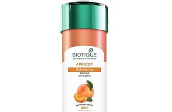Biotique Bio Apricot Refreshing Body Wash | Keeps Skin Fresh and Clean | Brightens Skin and Reducing Dark Spots | 100% Botanical Extracts | Suitable for All Skin Types | 800ml
