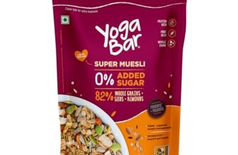 Yogabar Super Muesli, No Added or Hidden Sugar, Breakfast Muesli with Probiotics & Prebiotics, 84% Almonds + Whole Grains + Chia Seeds + Flax Seeds, 400g