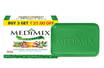 Medimix Classic Ayurvedic Traditionally Made Soap 125g (Combo Pack of 3) | Infused with 18 Herbs | Effective for Skin Problems