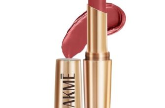 LAKMÉ LAKM Lakme Powerplay Priming Matte Lipstick, Smooth Finish, Lightweight Smudgeproof, Lasts 16hrs, Hydrates Lips,, Roseatte Red, 3.6g | Red