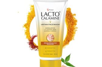 Lacto Calamine Ubtan Face Wash for Glowing Skin | Natural Face Wash with Sandalwood, Saffron, Neem, Almond & Turmeric | Exfoliating Facewash reduces Tan | Sulphate, Paraben Free | 100 ml Pack of 1