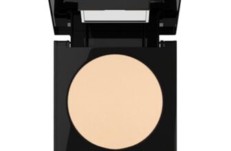 Maybelline New York Fit Me Matte Poreless Pressed Face Powder. Natural, poreless finish with long-lasting shine control, Pressed Powder that absorbs oil to mattify skin – Natural Buff 230 | 8.5gm