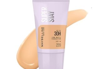 Maybelline New York Super Stay Lumi-Matte Foundation- 220, 30H Wear, Lightweight, Suitable for all Skin Types, Soft Glow, Buildable Coverage, 18ml