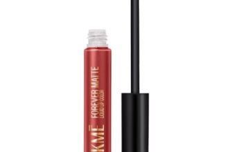 Lakme Forever Matte Liquid Lip Colour, Coral Sense, 5.6 ml