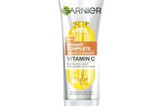 Garnier Vitamin C + Serum Face Wash | Visibly Brighter Skin in Just 1 Wash | Gentle cleanser for Skin Brightening & Tan Removal | For dry, oily, sensitive skin | Facewash for Women & Men | 100gm