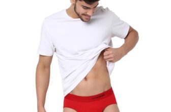 Underjeans by Spykar Men Red Solid Basic Briefs