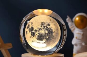 GITGRNTH 3D Moon Crystal Ball Lamp – Solar System Night Light, 3D Crystal Ball, Galaxy Lamp Ball, Light with USB Powered 3.15 Inch LED Wooden Base, Perfect for Gifts (Moon)