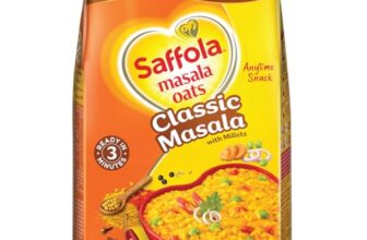 Saffola Masala Oats| 1kg | Classic Masala | Tasty, Anytime Snack | Ready in 3 mins | Millets Goodness- with Bajra & Jowar | No maida , No added preservatives | helps manage weight