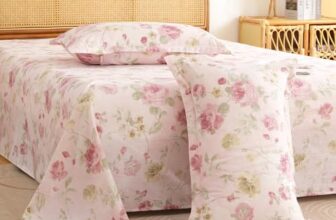 Story@Home King Size Bedsheet | Air Cotton Flatsheet King Size with Two Pillow Covers| 240 TC | Super Soft Bed Sheet for King Size Bed | Floral Design (270 x 250 cm, Pink & Green)