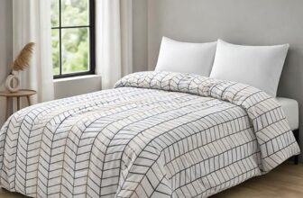 Zinnia Ultra Soft Microfibre Printed Comforter | (Print – Designer) (VINTRO Blue Beige and Blue)